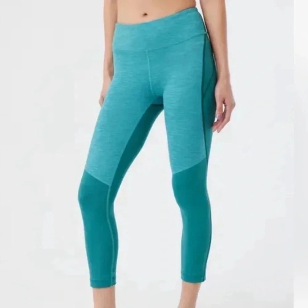 NWT Outdoor Voices Move Free 3/4 Leggings Succulent/Jasper Size XXXL